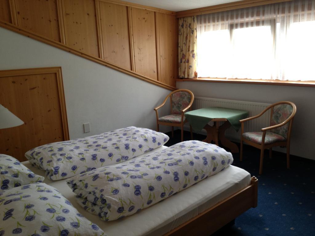 Berggasthof Hintergfoell ウンケン 部屋 写真