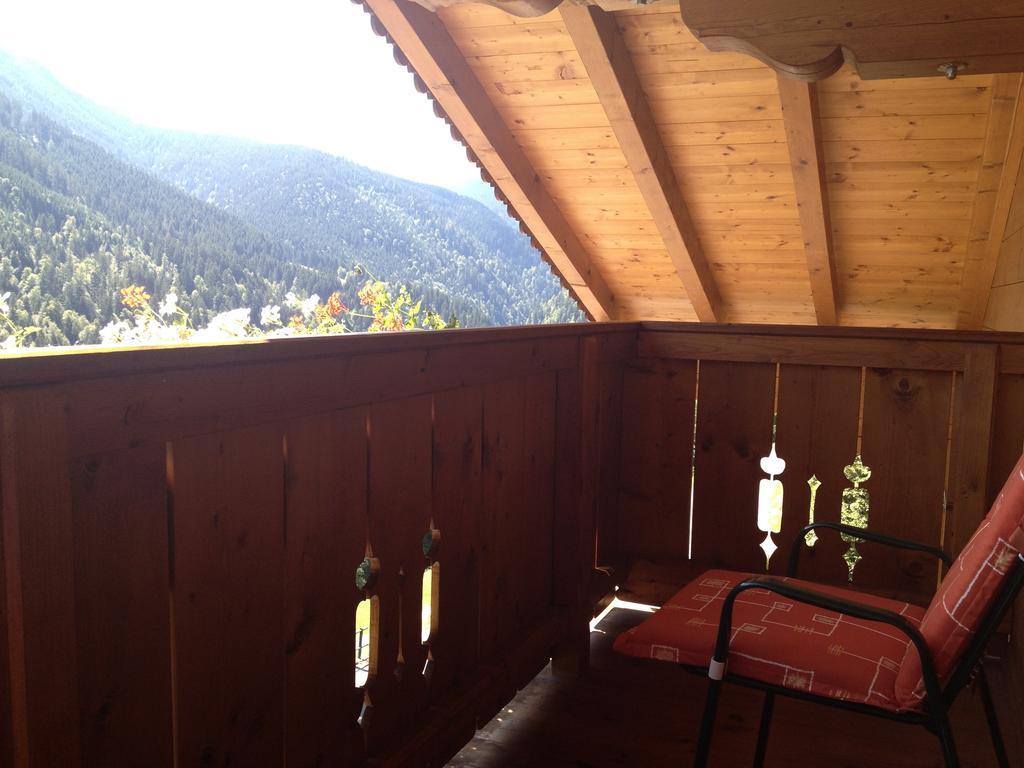 Berggasthof Hintergfoell ウンケン 部屋 写真
